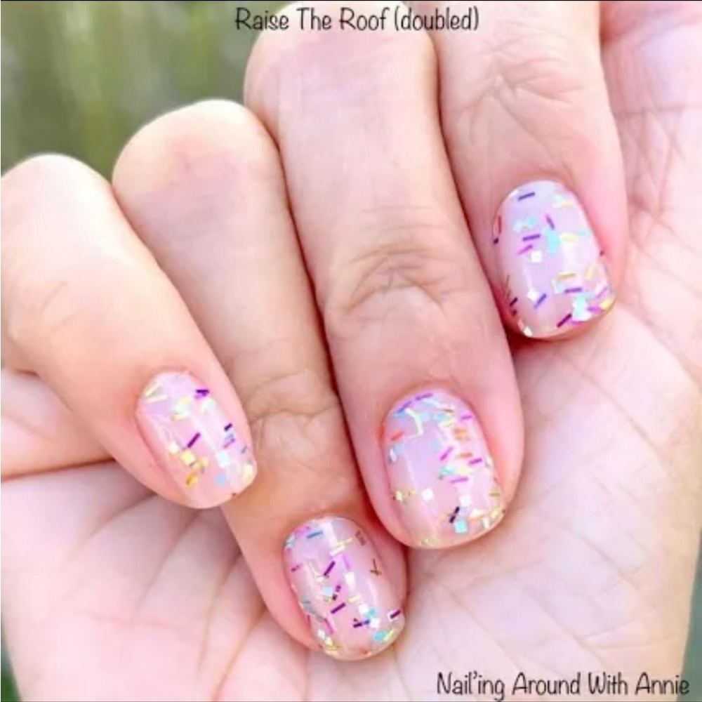 *Retired* Color Street: Raise the Roof | Rainbow Bar Glitter Party Sparkle